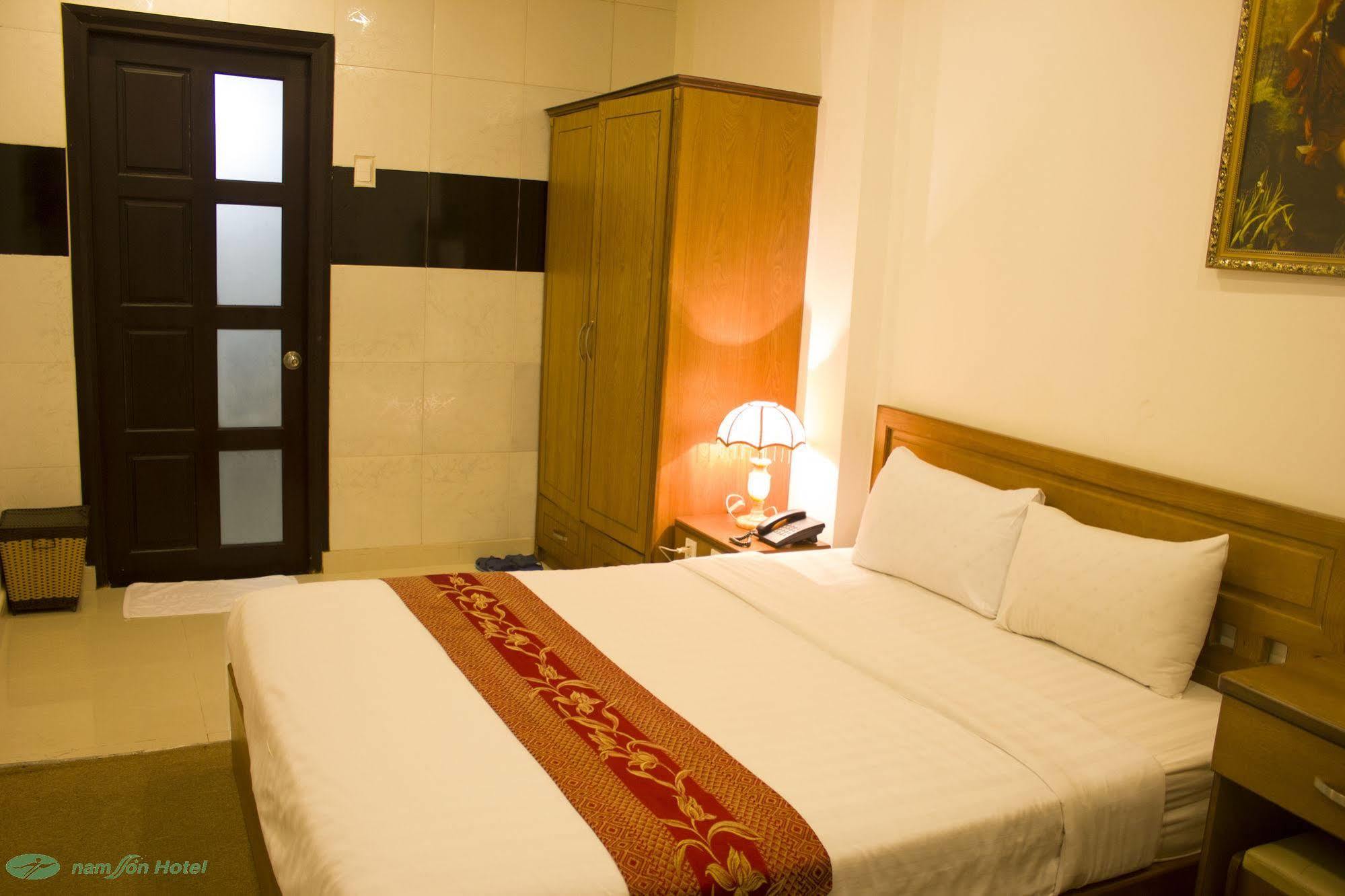 Nam Son Hotel Ho Chi Minh City Bagian luar foto