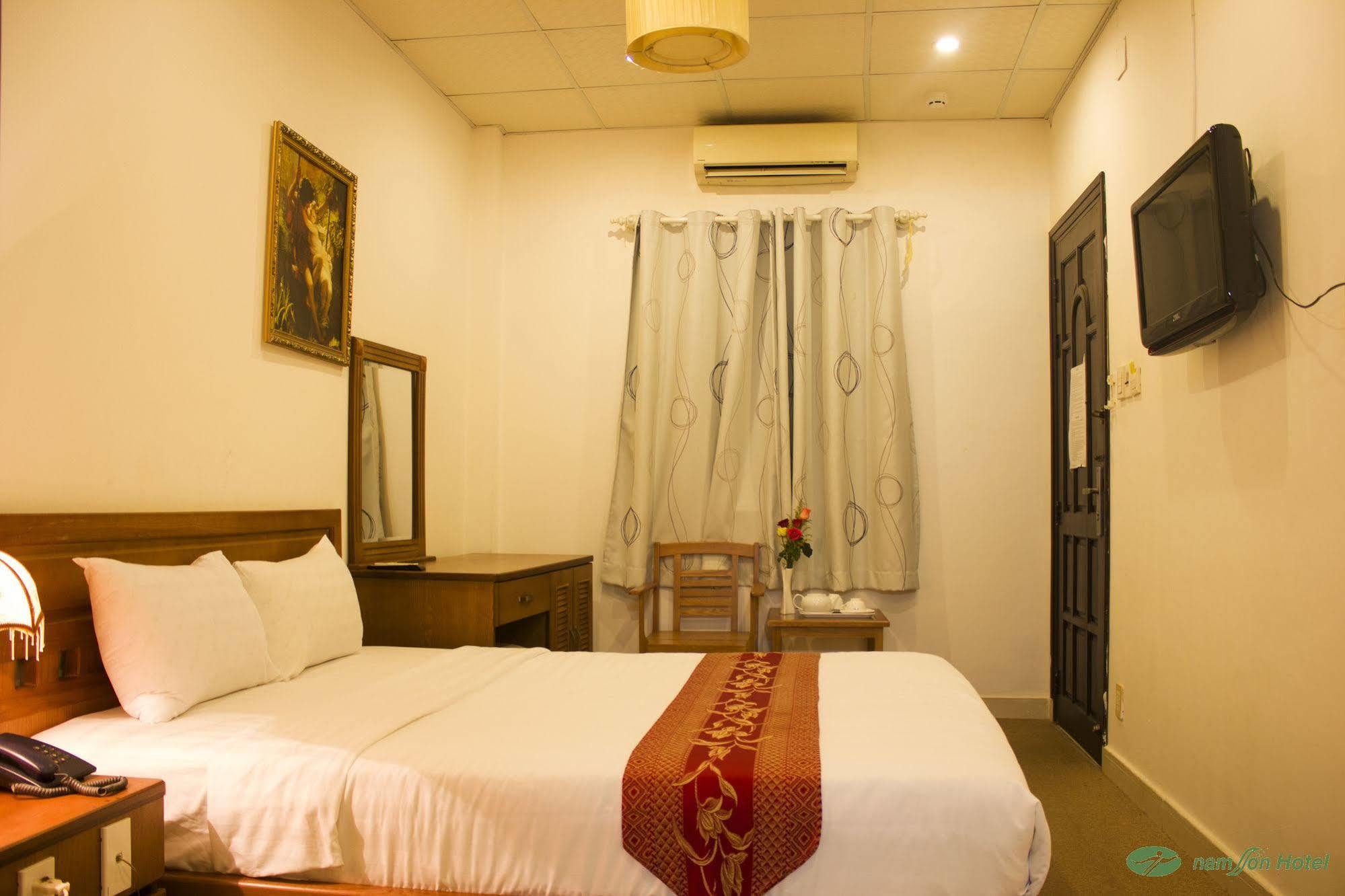 Nam Son Hotel Ho Chi Minh City Bagian luar foto