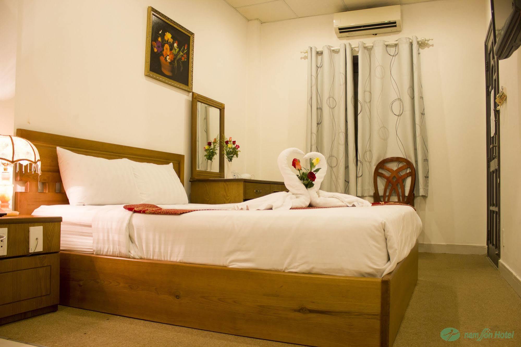 Nam Son Hotel Ho Chi Minh City Bagian luar foto