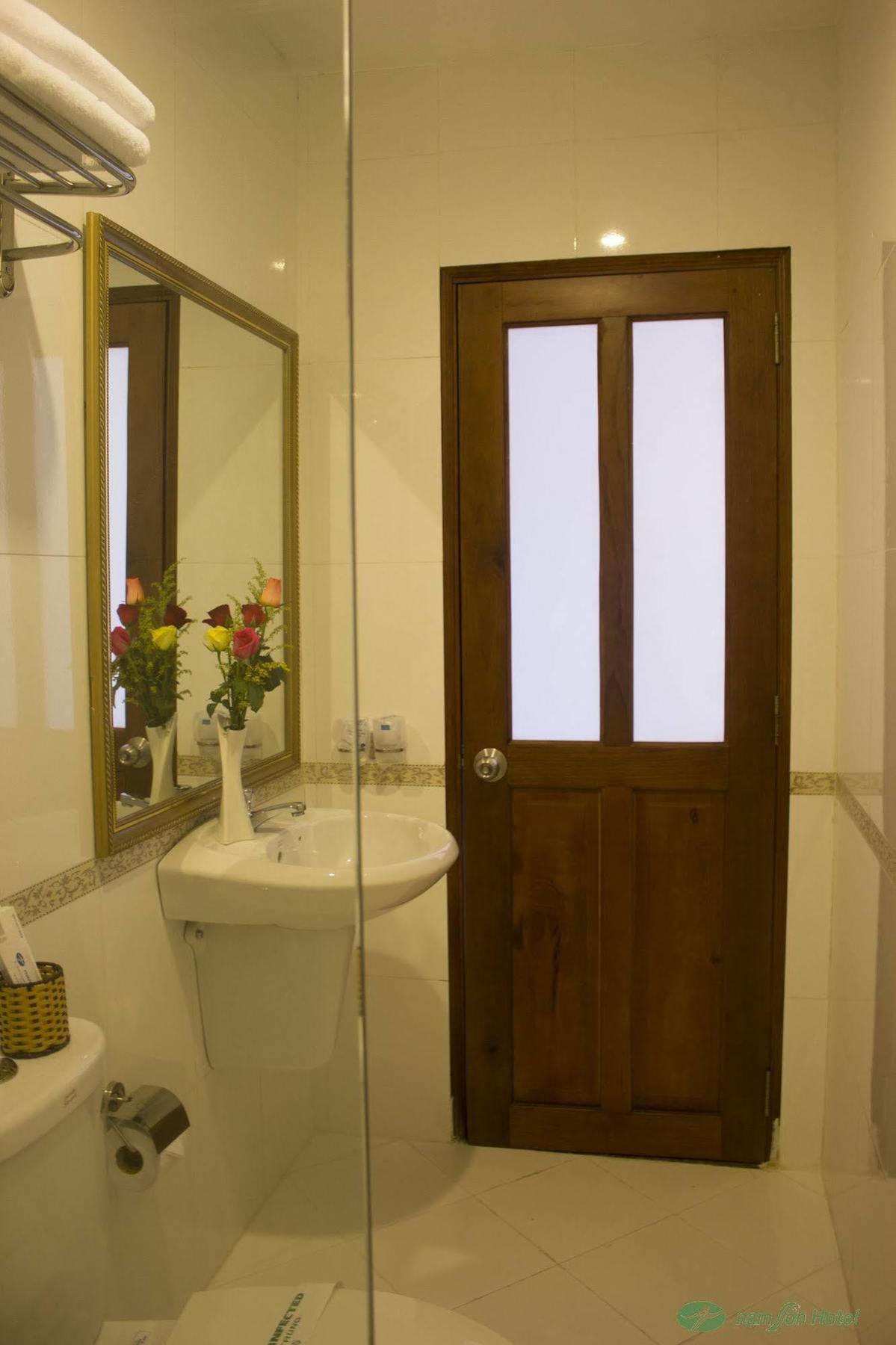 Nam Son Hotel Ho Chi Minh City Bagian luar foto