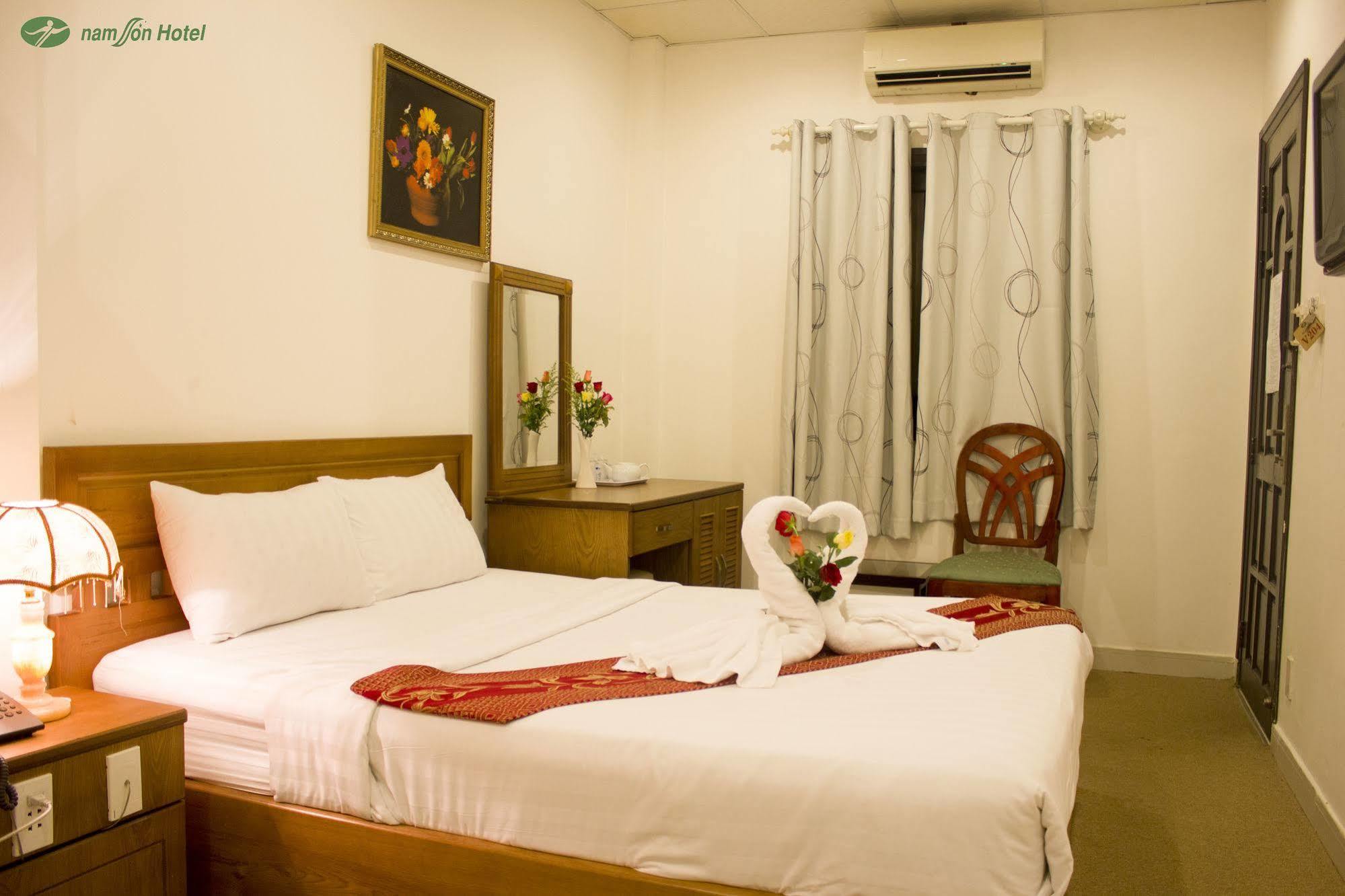 Nam Son Hotel Ho Chi Minh City Bagian luar foto