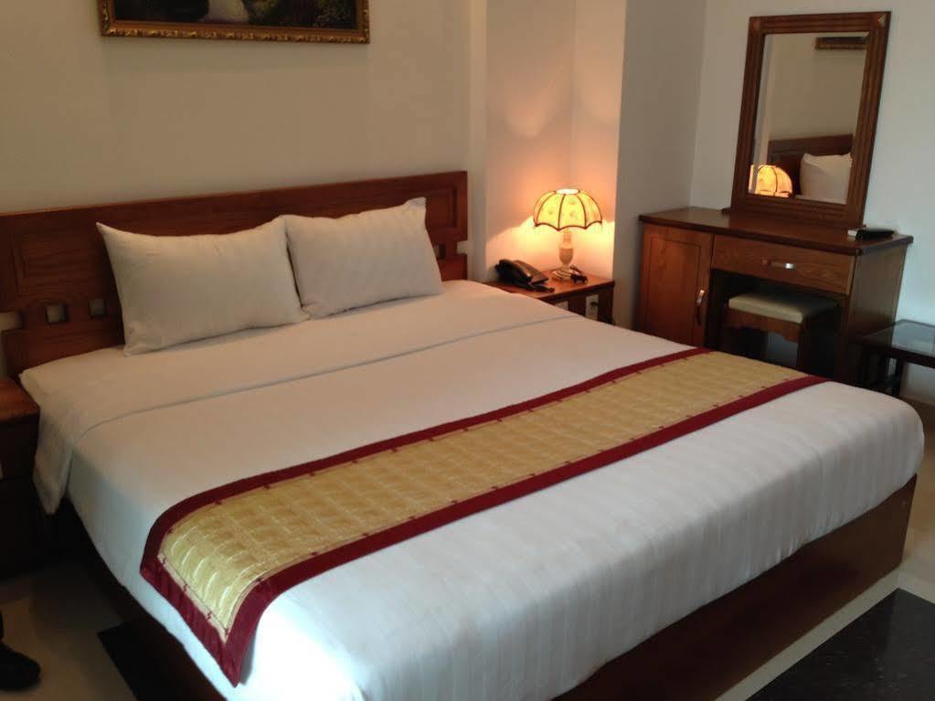 Nam Son Hotel Ho Chi Minh City Bagian luar foto